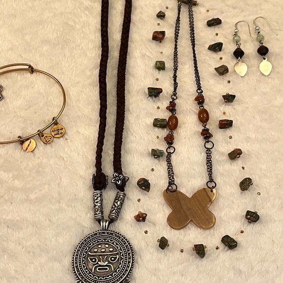 Womens 3 Necklaces Alex & Ani Clover Bracelet Fish Hook Bead Earrings Earth Tone - Picture 5 of 5
